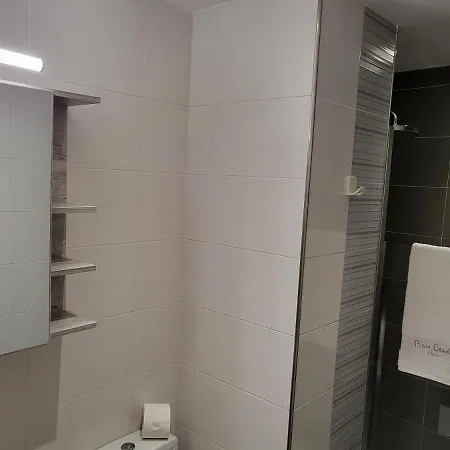 Piso Céntrico 2 A Escasos Metros De Maria Pita Appartamento