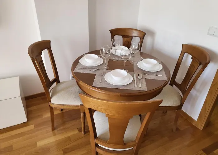 Piso Centrico 2 A Escasos Metros De Maria Pita A Coruna